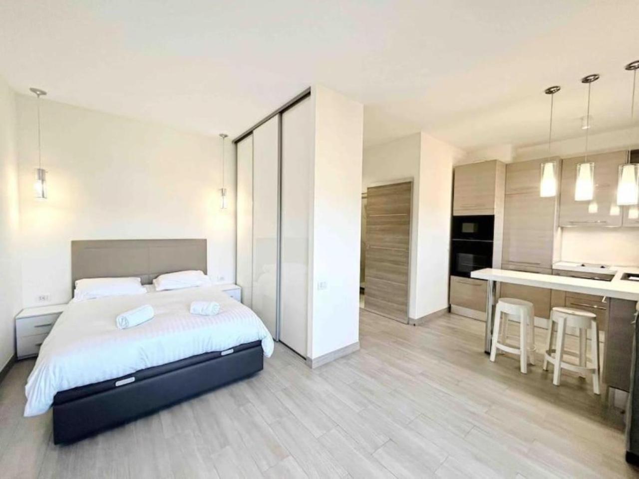 Il Gioiello : Apt 2 Pers, Clim, Piscine, Parking Antibes Exterior foto