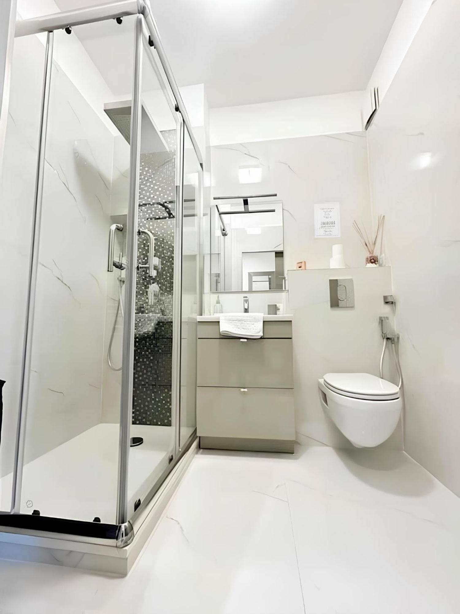Il Gioiello : Apt 2 Pers, Clim, Piscine, Parking Antibes Exterior foto